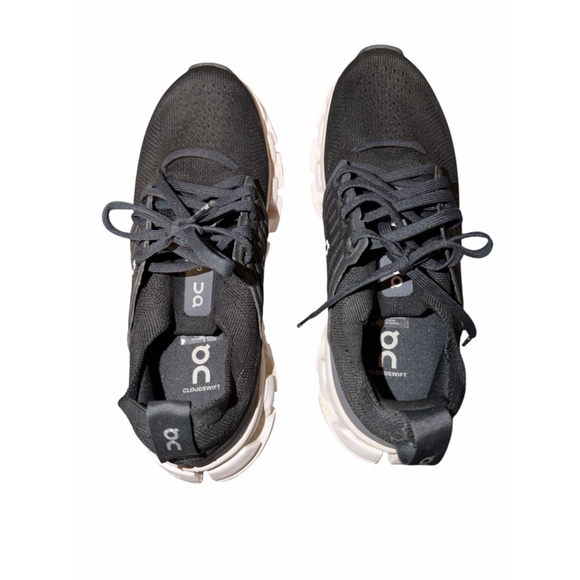 On Clouds Shoes - On Cloudswift Running Shoes - Black & White - Women’s Size 7 - EUC Worn Once
